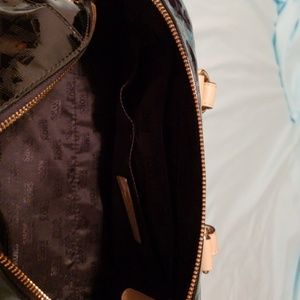 Michael Kors Bags - Like Brand New Michael Kors purse Michael Kors Bags - Like Brand New Michael Kors purse